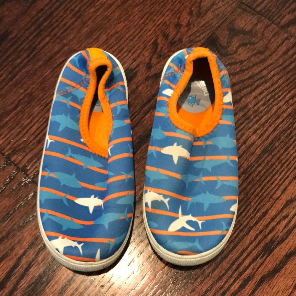 Water shoes